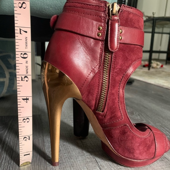 BCBGMAXAZRIA Burgundy High Heels - Picture 13 of 13